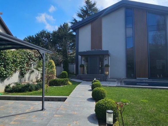 Exclusive Luxury Villa for Sale in Sarıyer Istanbul | Bosphorus View | Realty Homist
